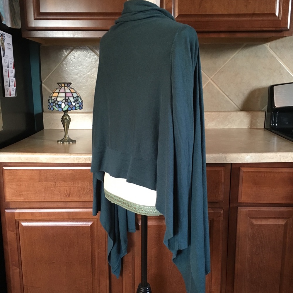 BCBG Green Silk and Cashmere Sweater